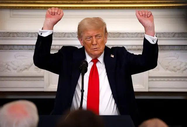 الرئيس الأمريكي دونالد ترامب 