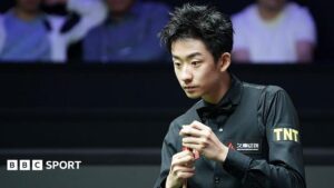 Wu Yize Beats Murphy to Reach Shanghai Masters Semi-Finals
