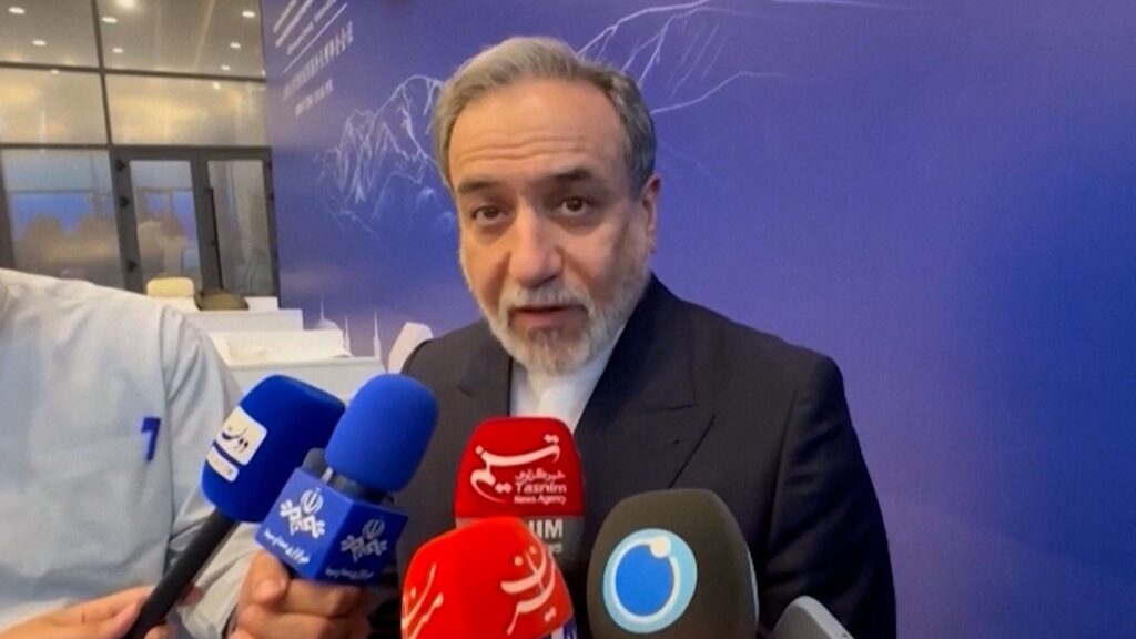 Araghchi Says Iran Will Not Yield to Pressure