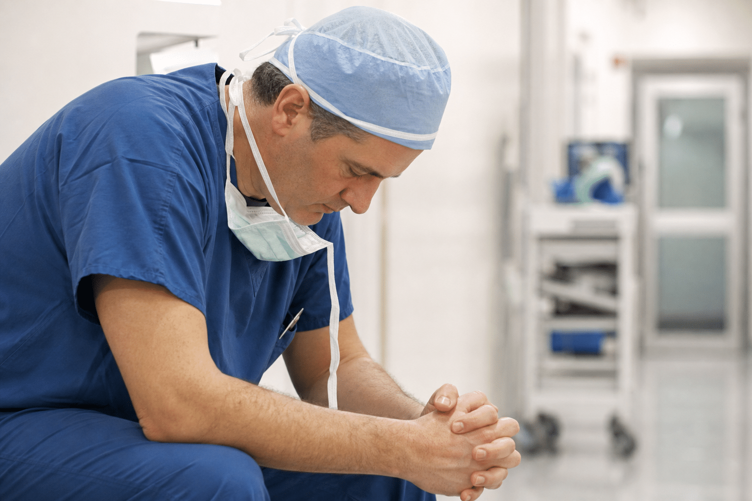 NSW Surgeon Suspended After Patient Complaints