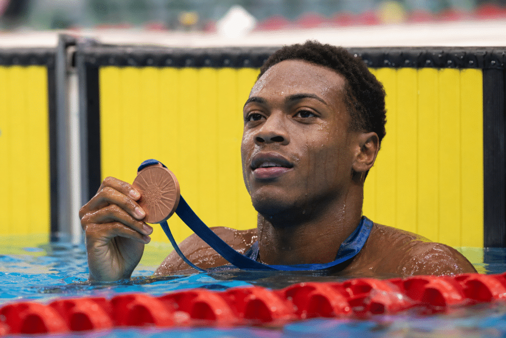 Belando Nicholson Wins Glasgow Backstroke Bronze