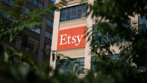 Etsy to Cut About 220 Jobs After Strong Quarter