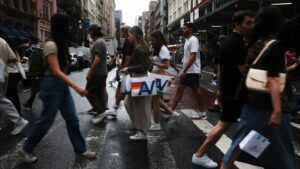 Manufacturing Strength Deepens Inflation Pressure on Fed