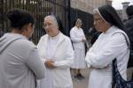 New York nuns support families outside ICE detention centre